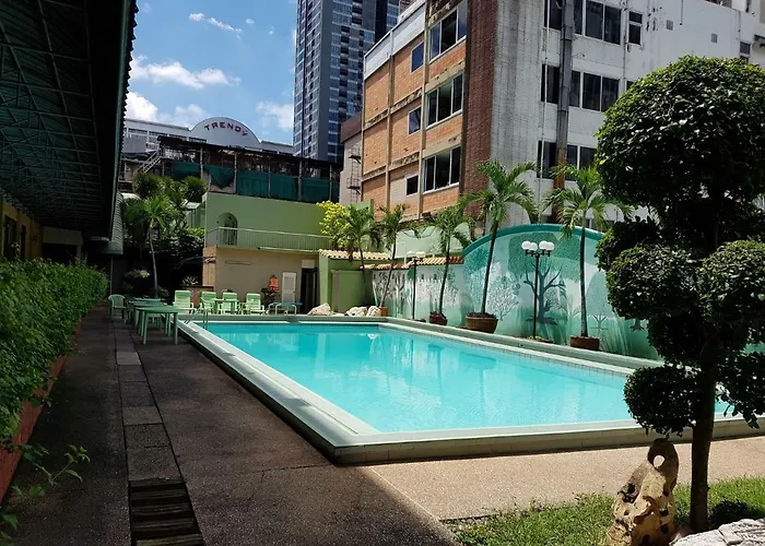 The Park Sukhumvit 7 Hotel 3*